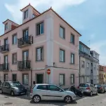 Beautiful Apartment With View Of The Tagus River